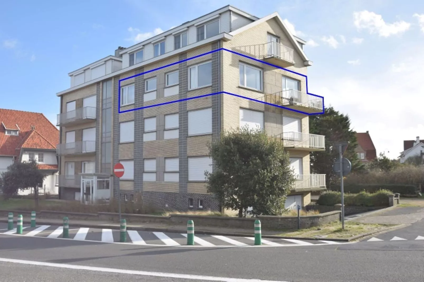 Du Parc 00006-Exterior summer