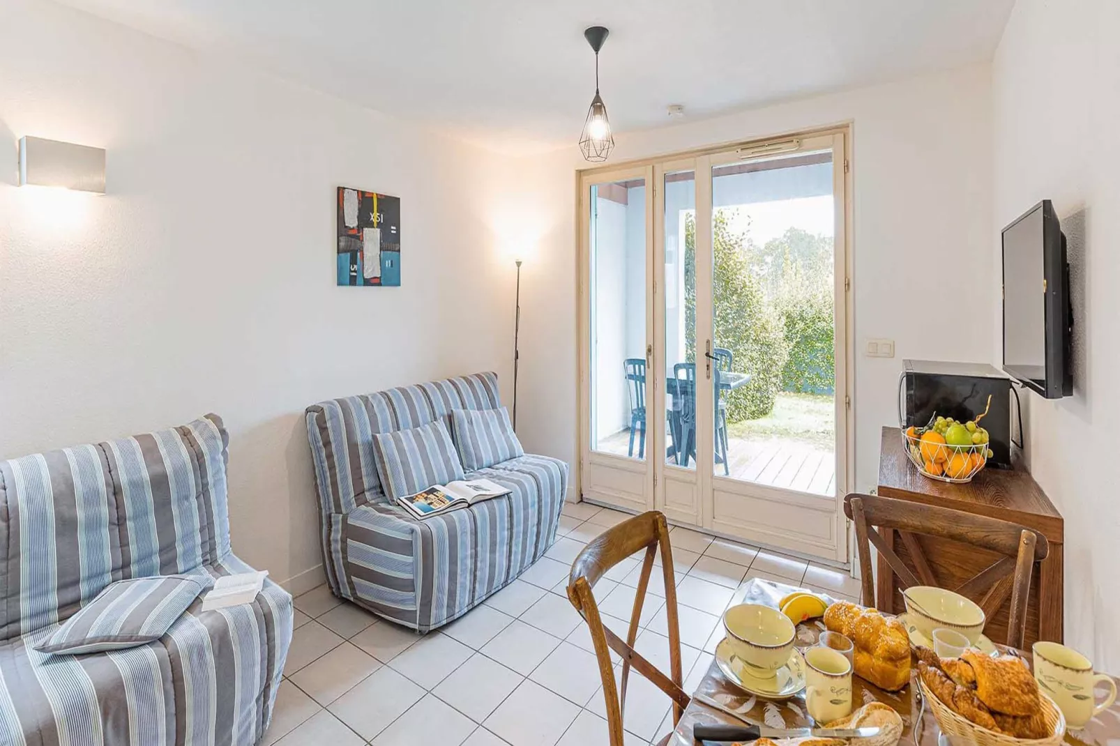 Les Rives Marines 1-Living room
