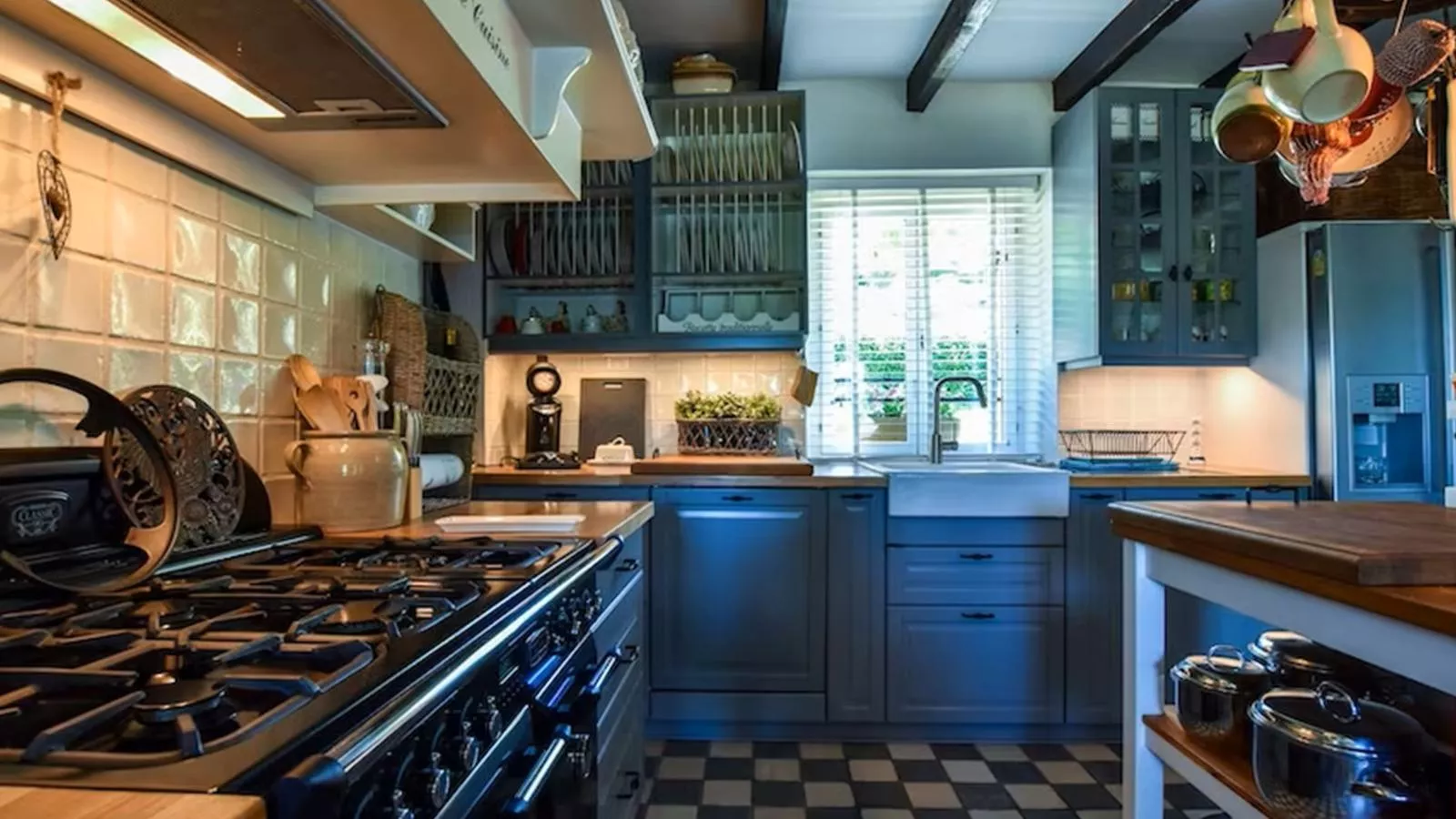 Caballero-Kitchen