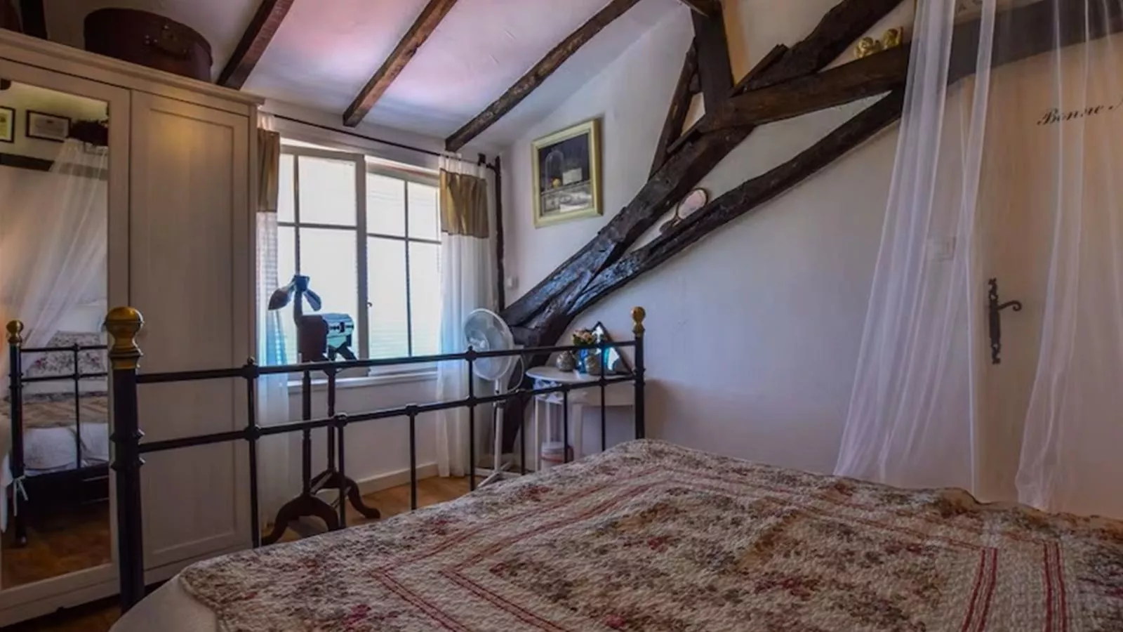 Caballero-Bedroom