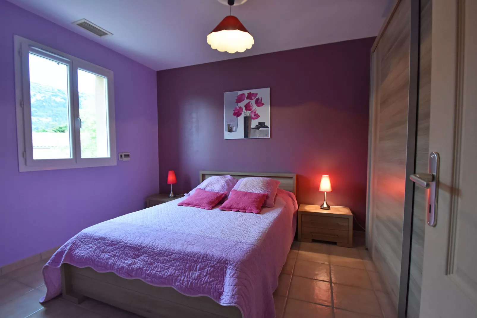 Luxury villa with garden and covered terrace-Bedroom
