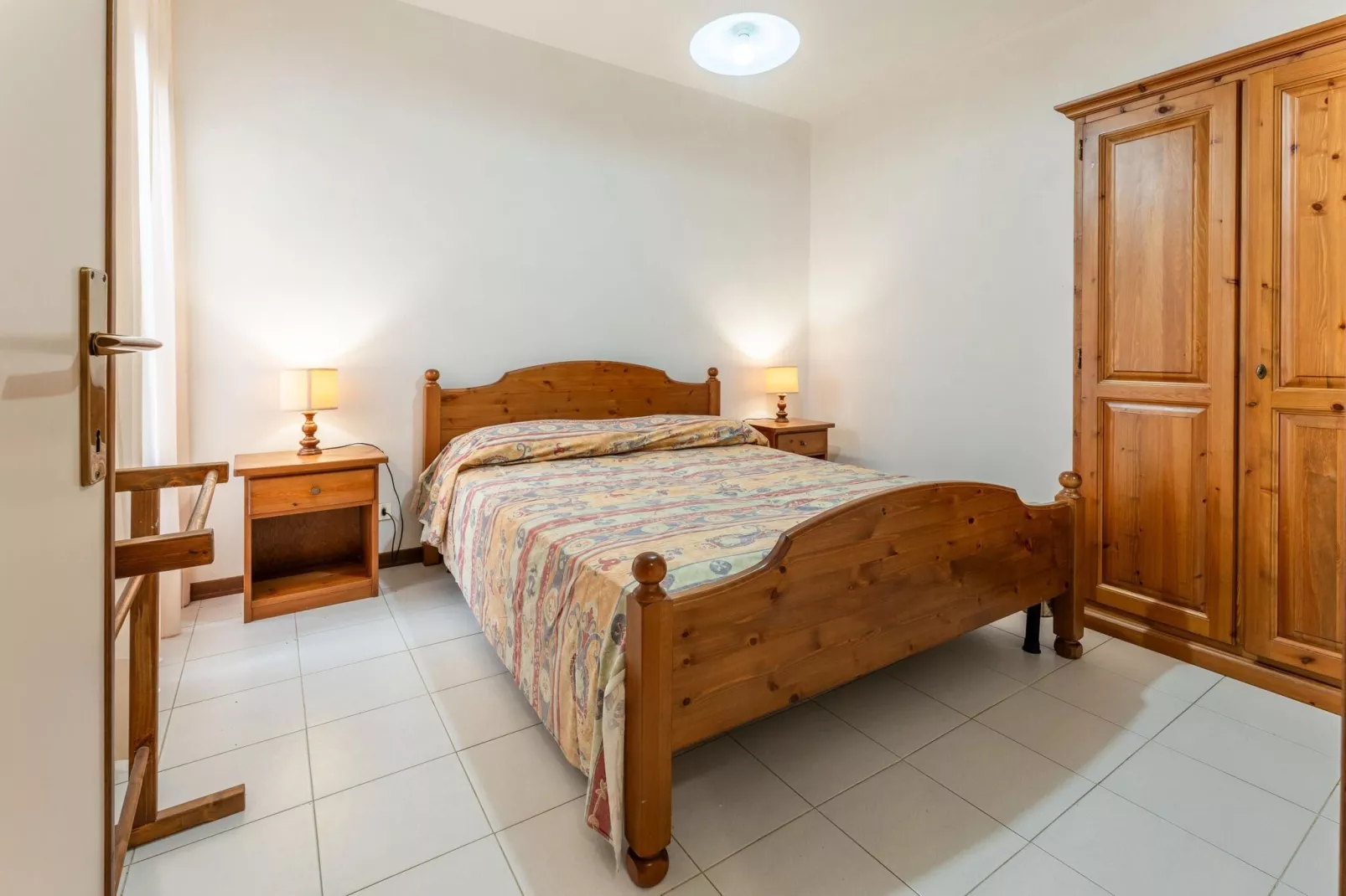 Iana-Bedroom