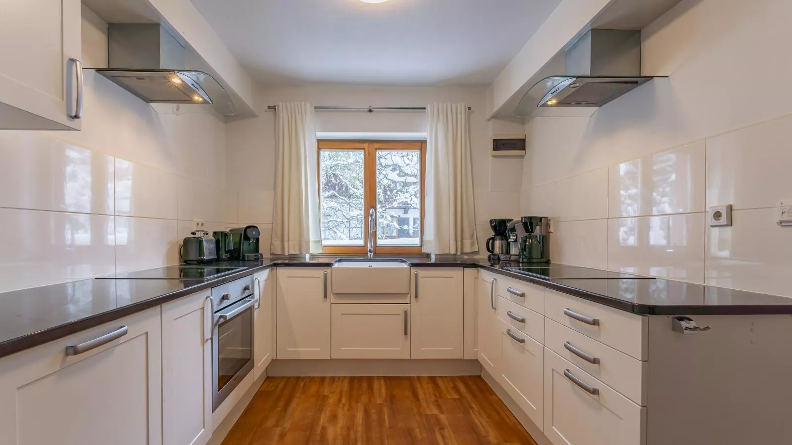 Neva S Saalbach-Kitchen