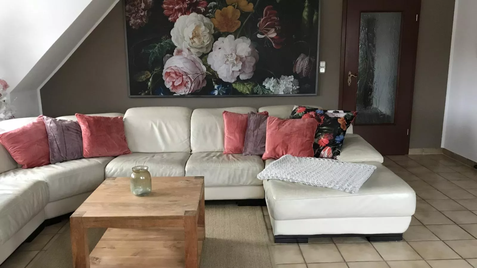 Grutsk-Living room