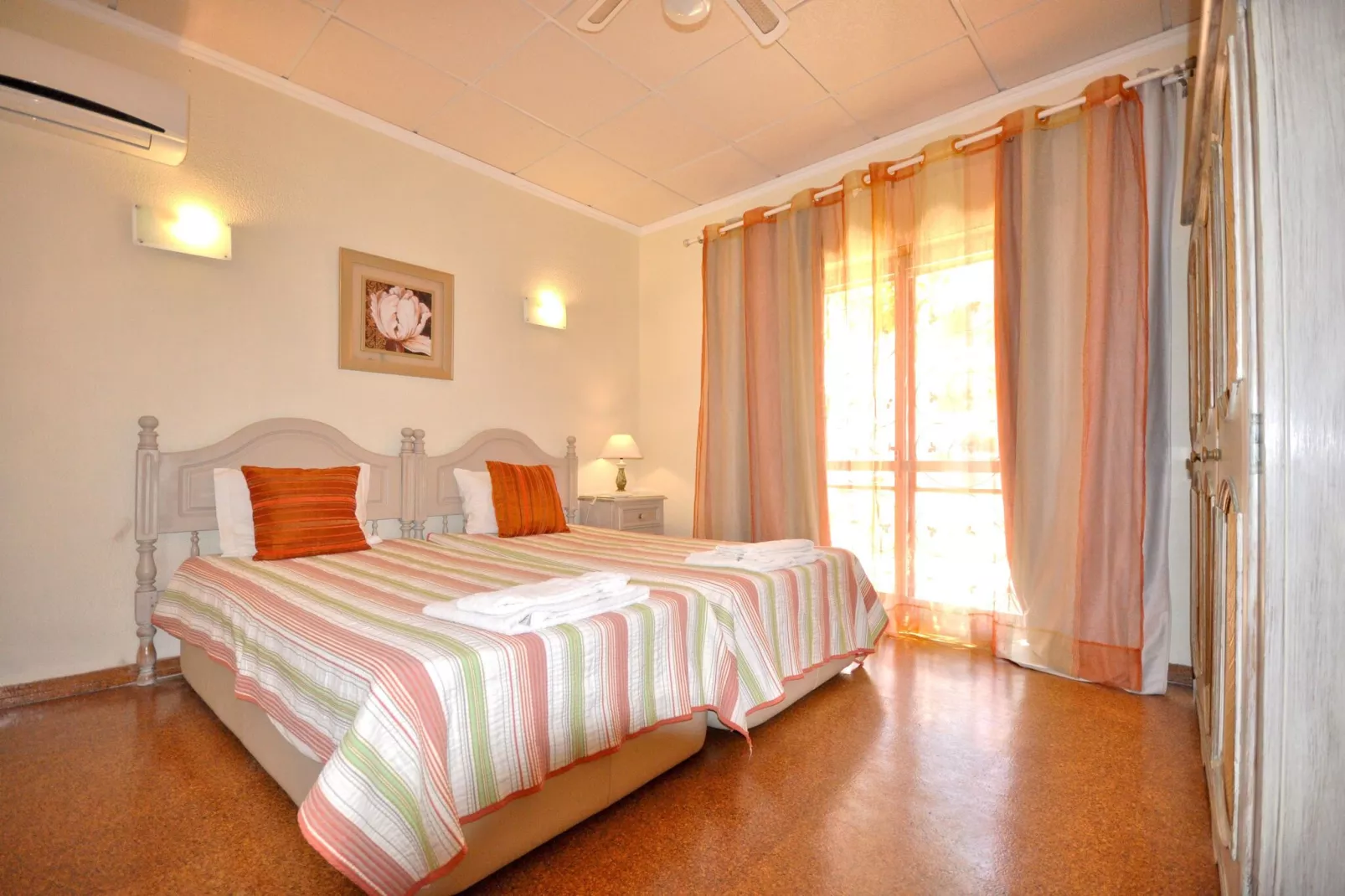 Carina-Bedroom