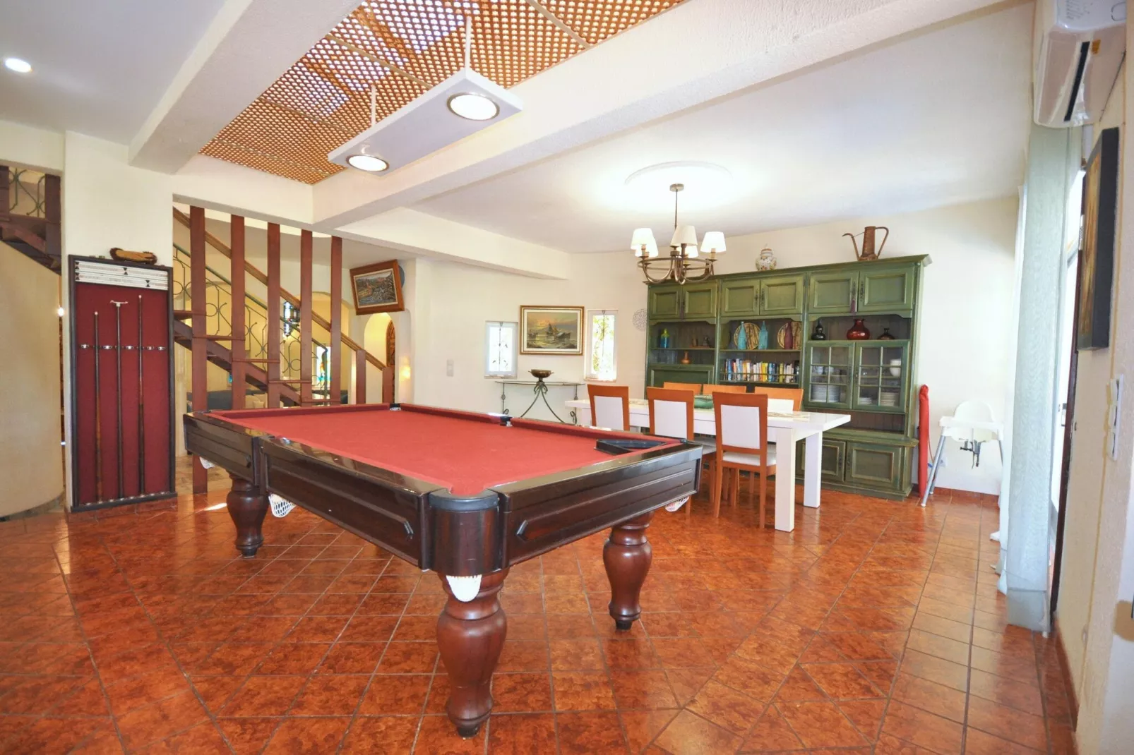 Carina-Recreation room