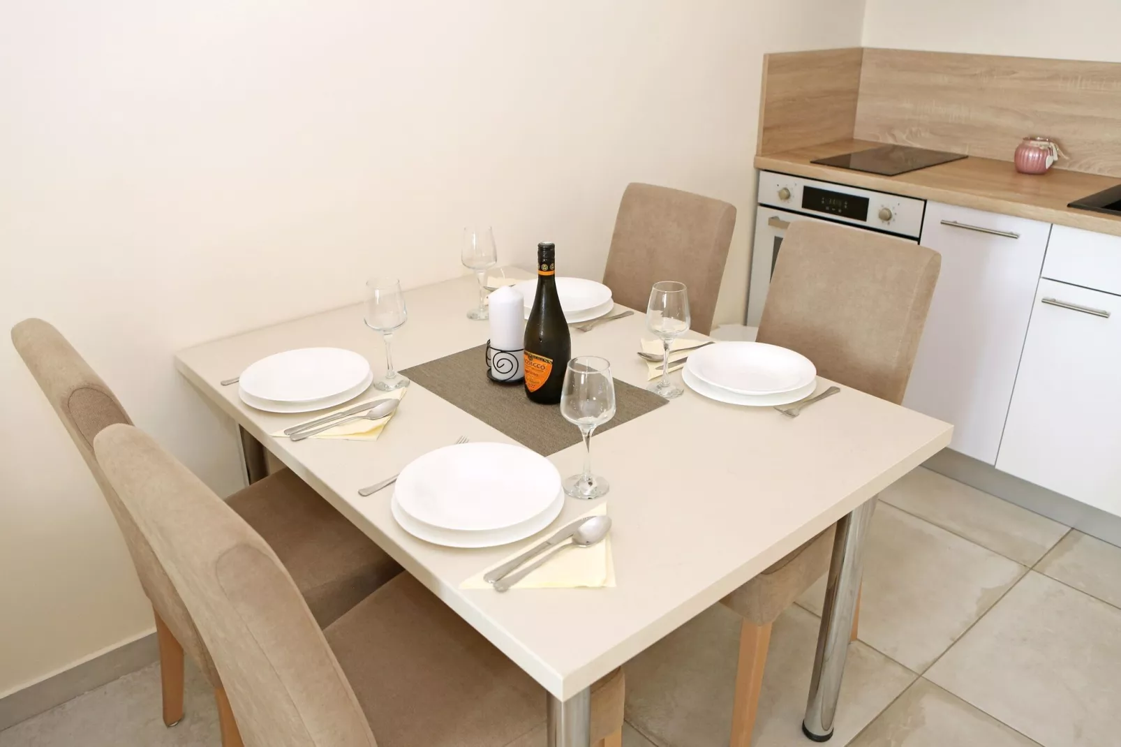 Apartman  Barbara-Dining room