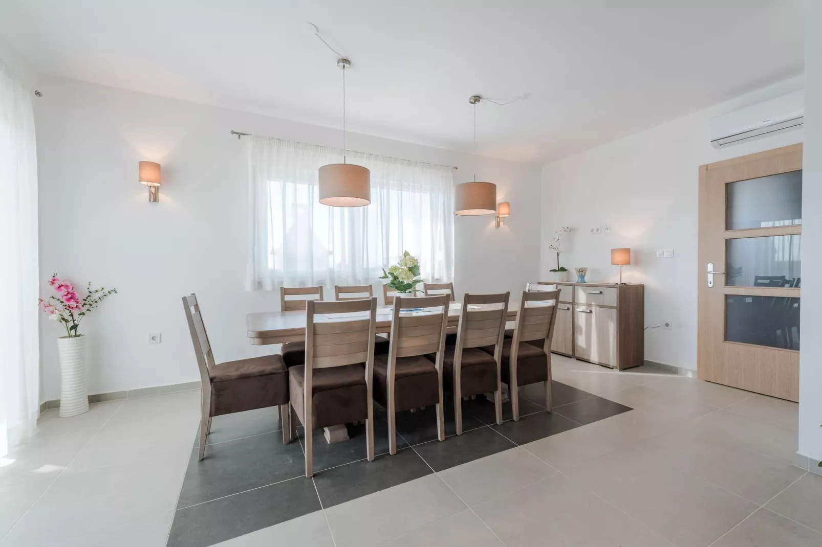 Dalmacija 2-Dining room