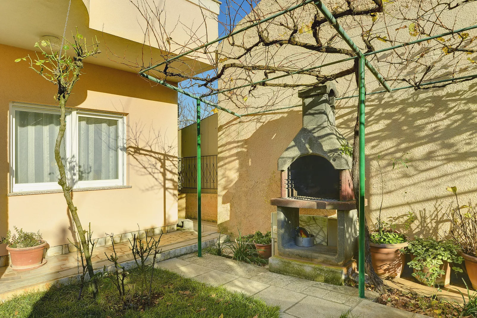Ljuba-Terrace balcony