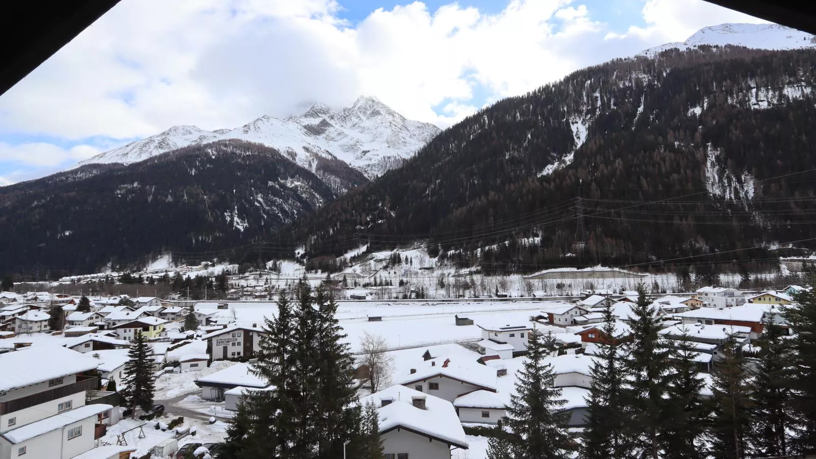 Apart Loisa-View winter