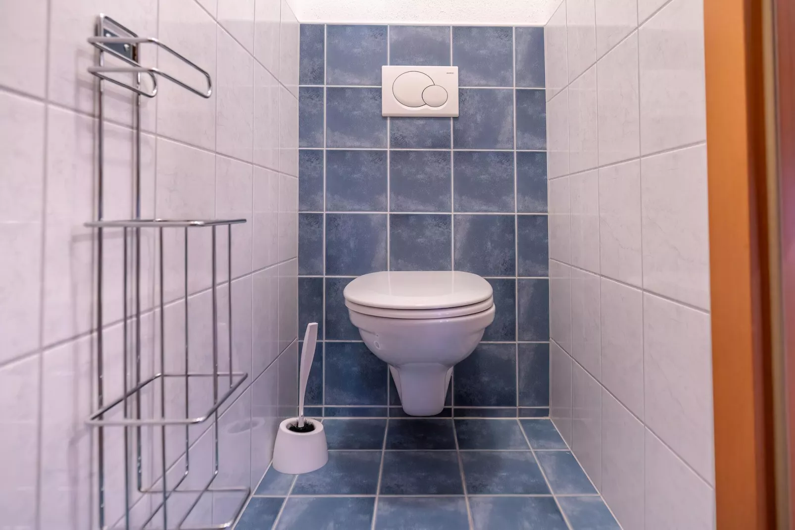 Apartment 9-Bathroom