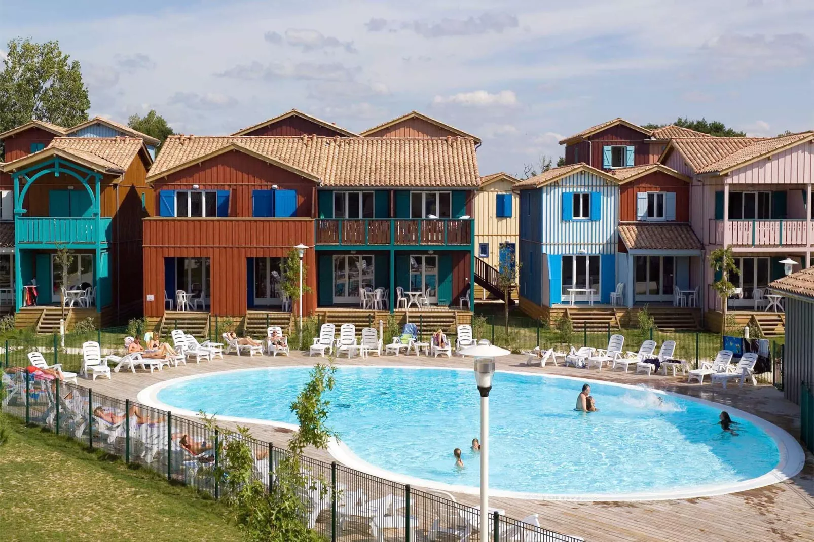 Les Rives Marines 4-Park facilities