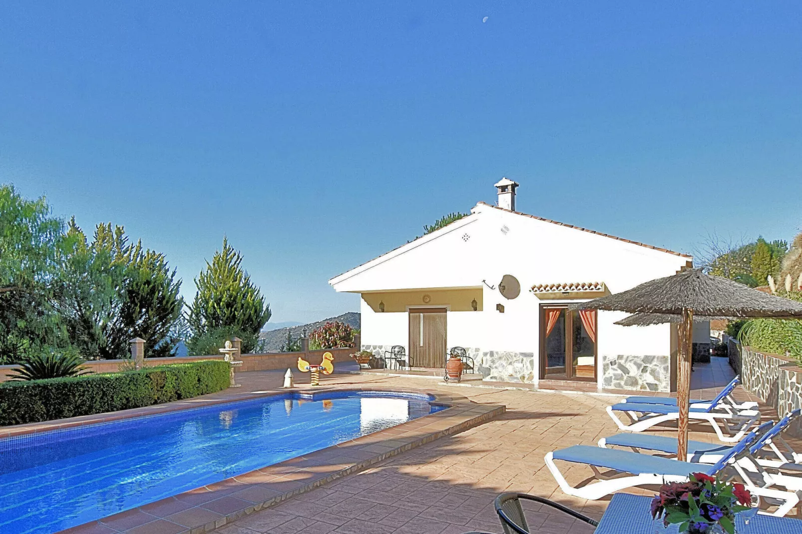 Villa Ilusión II-Exterior summer