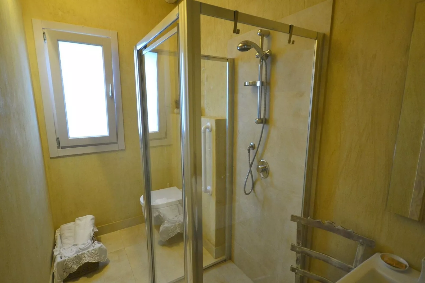 Riserva del Noce-Bathroom