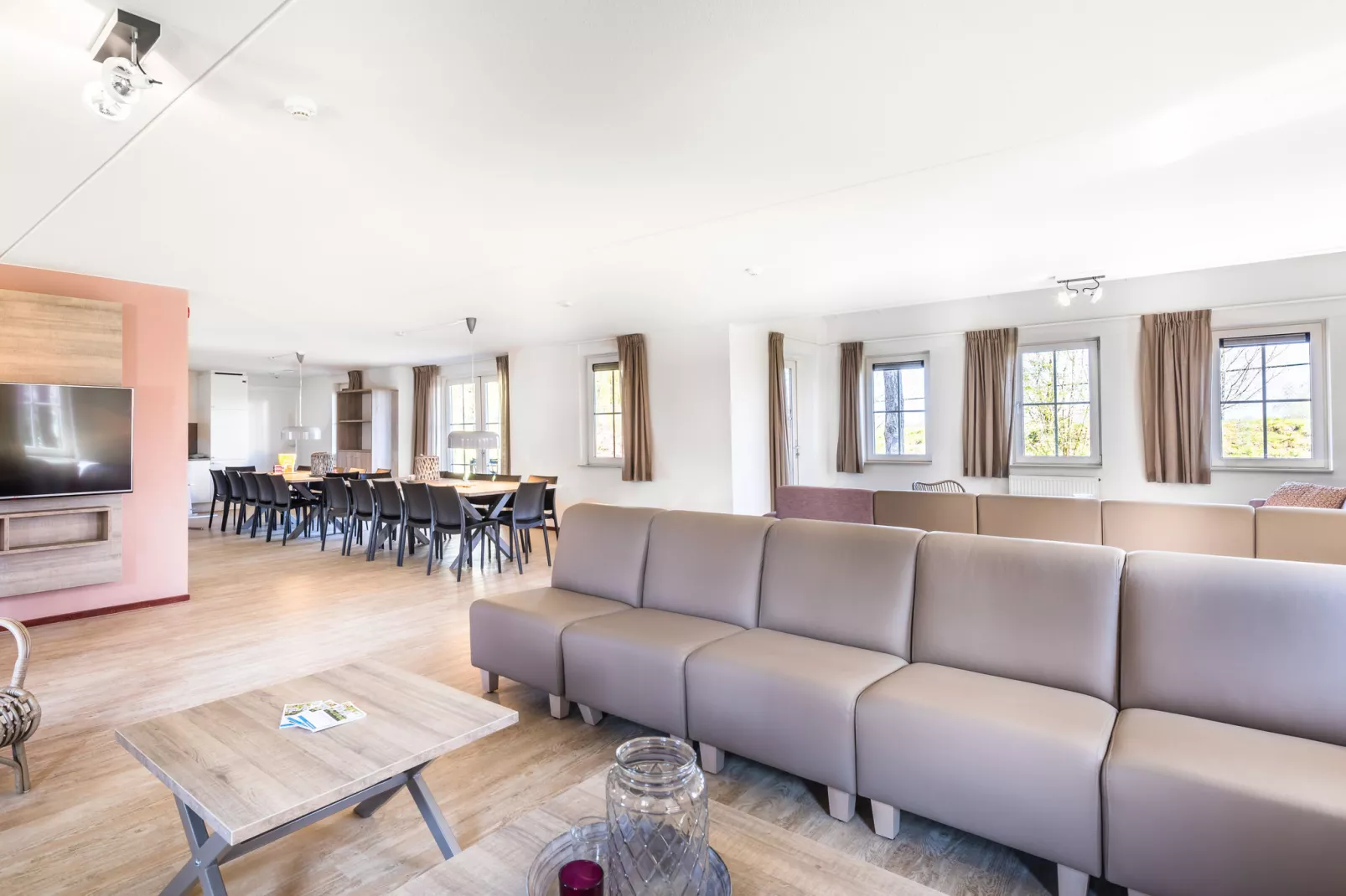 Vakantiepark Weerterbergen 7-Living room