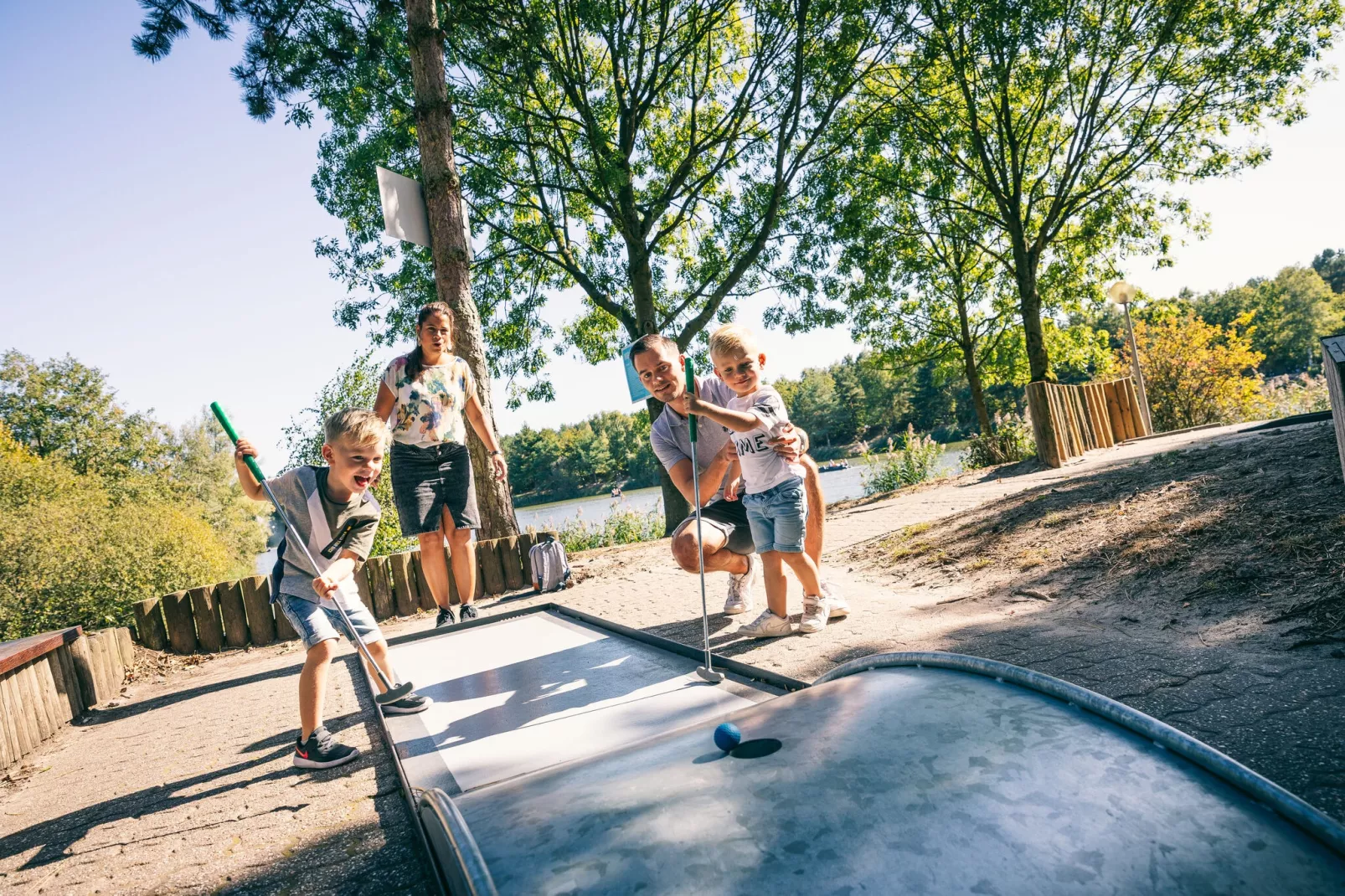 Vakantiepark Weerterbergen 11-Park facilities