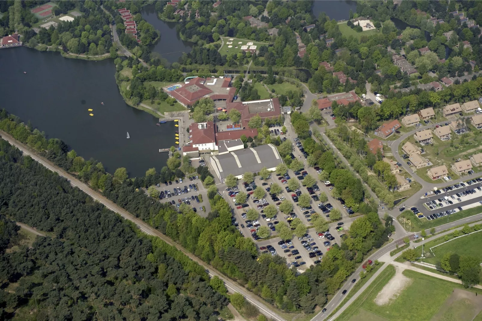 Vakantiepark Weerterbergen 12-Areas summer 5km