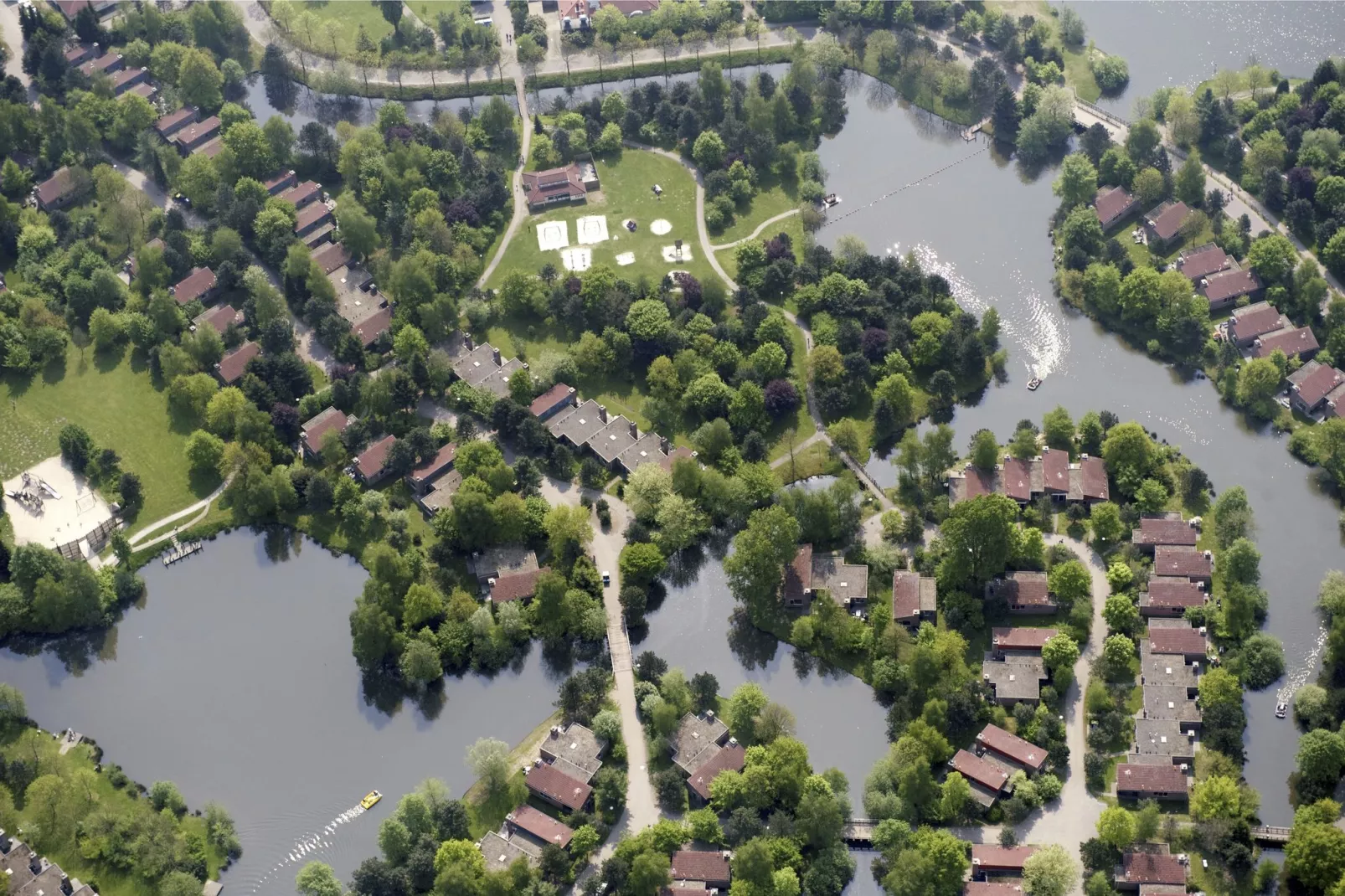 Vakantiepark Weerterbergen 12-Areas summer 5km