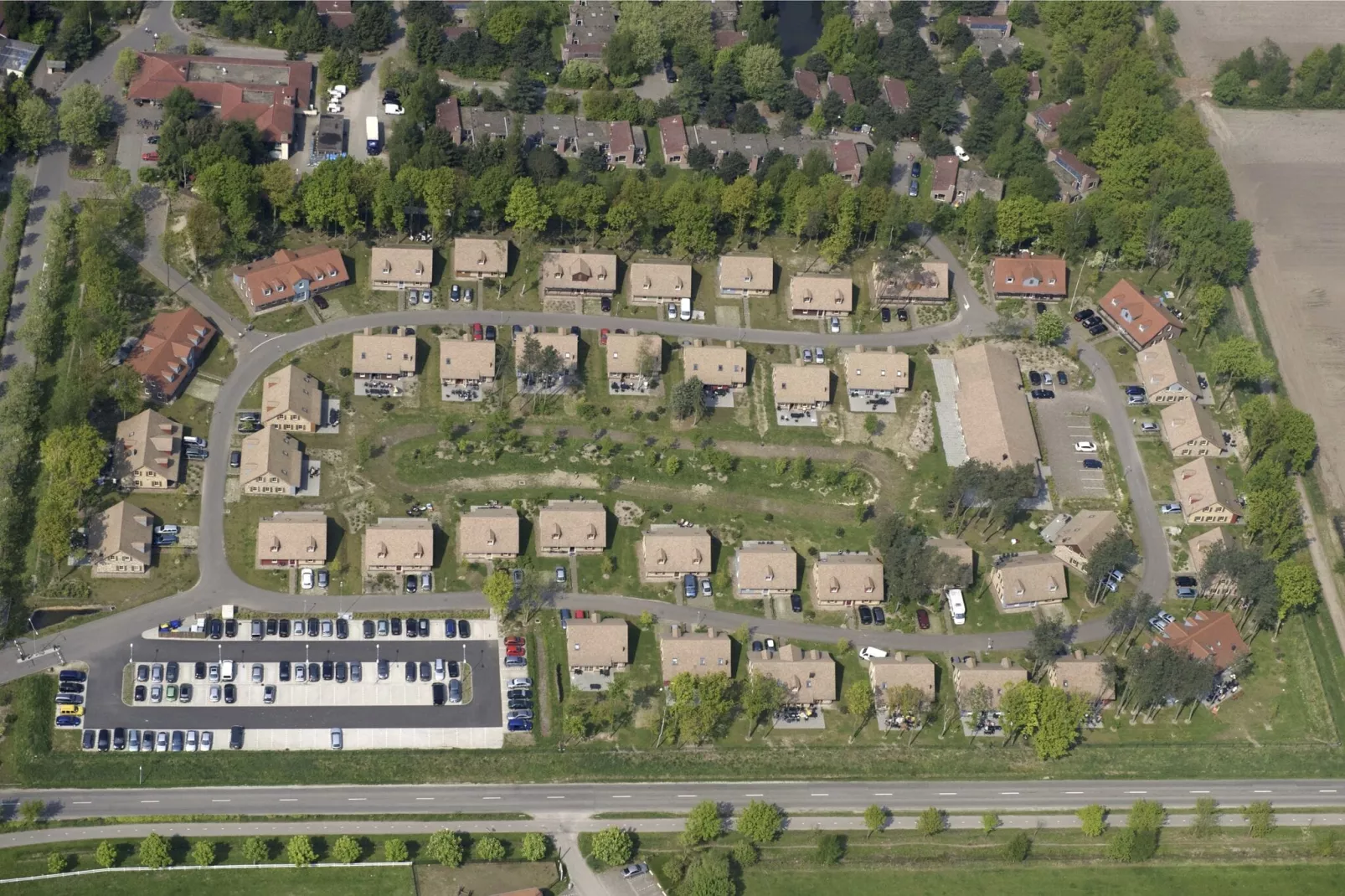 Vakantiepark Weerterbergen 15-Exterior summer