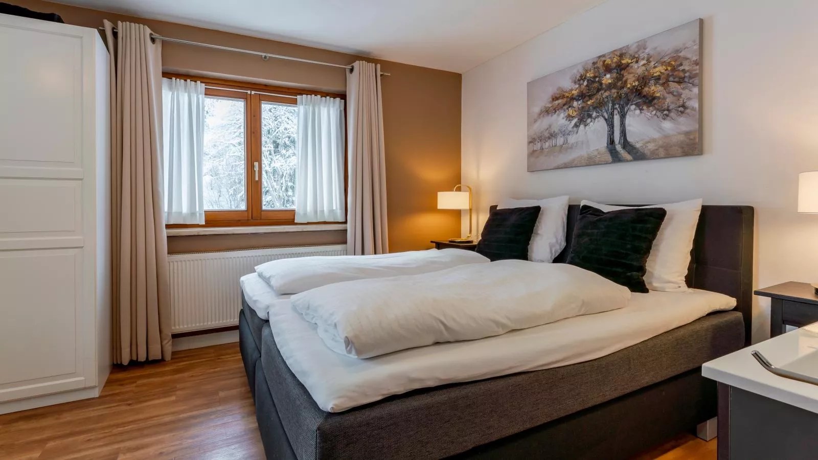 Neva Saalbach-Bedroom
