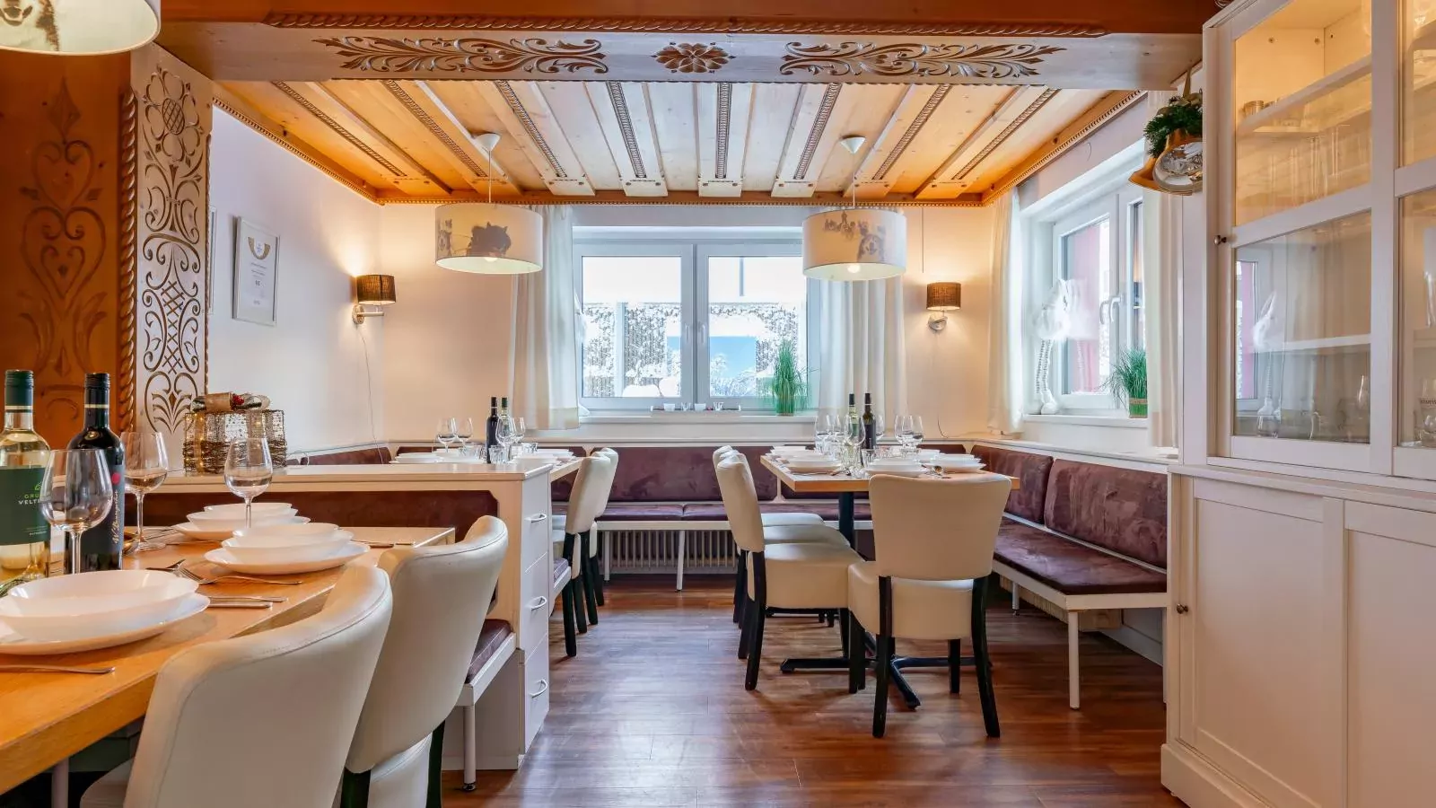Neva Saalbach-Dining room