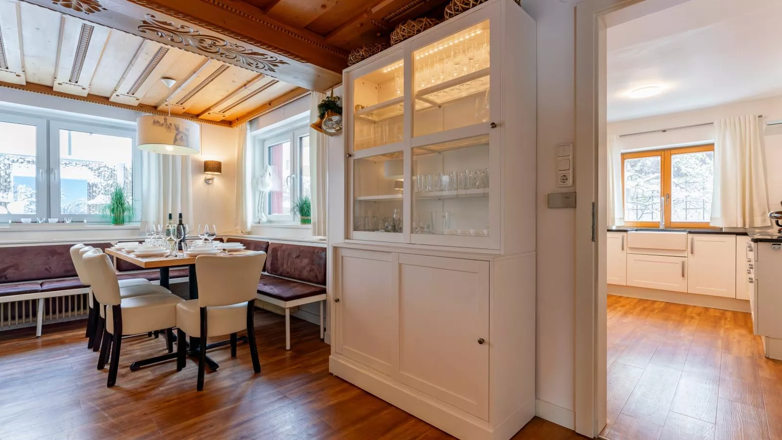 Neva Saalbach-Dining room