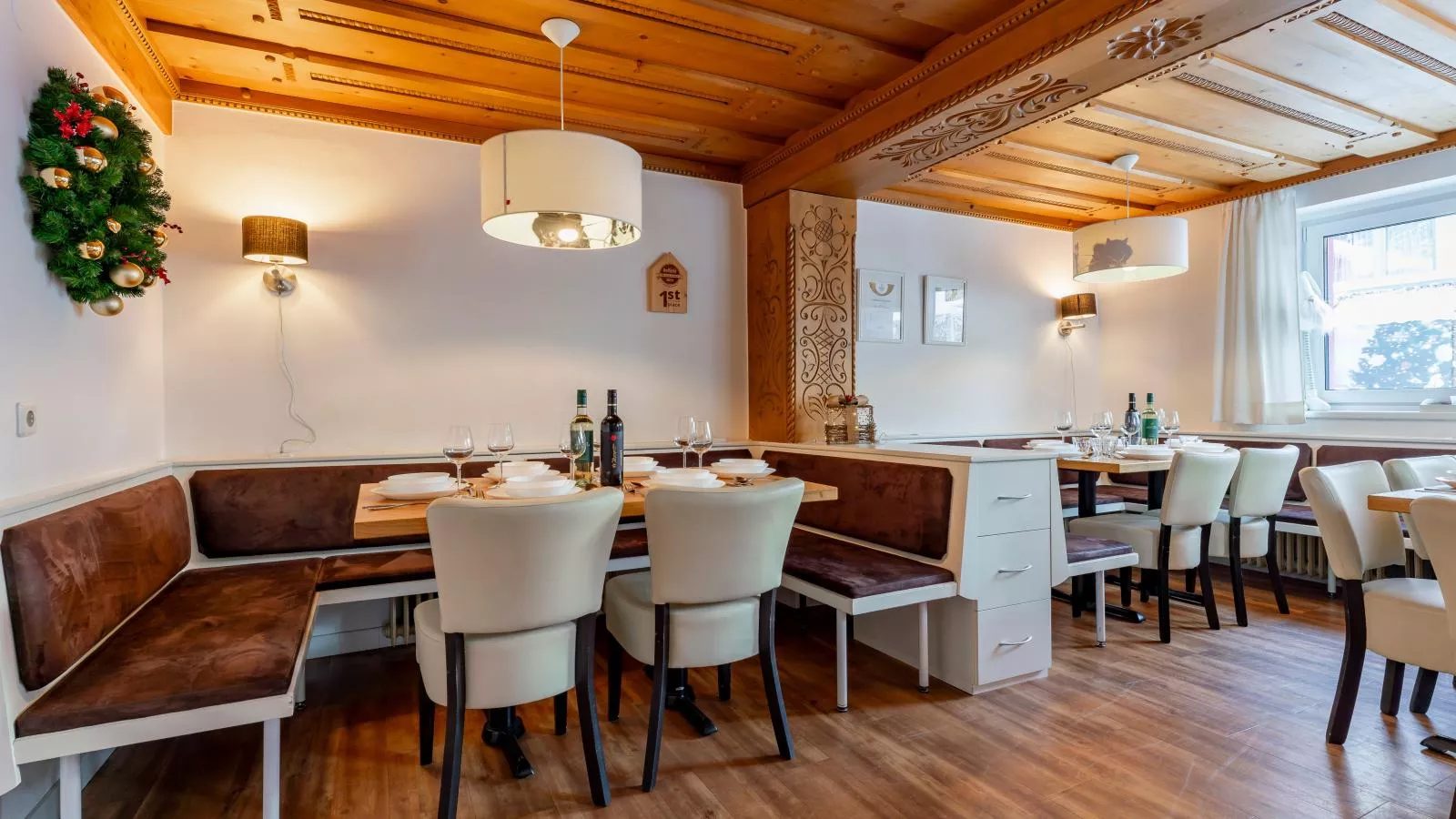 Neva Saalbach-Dining room
