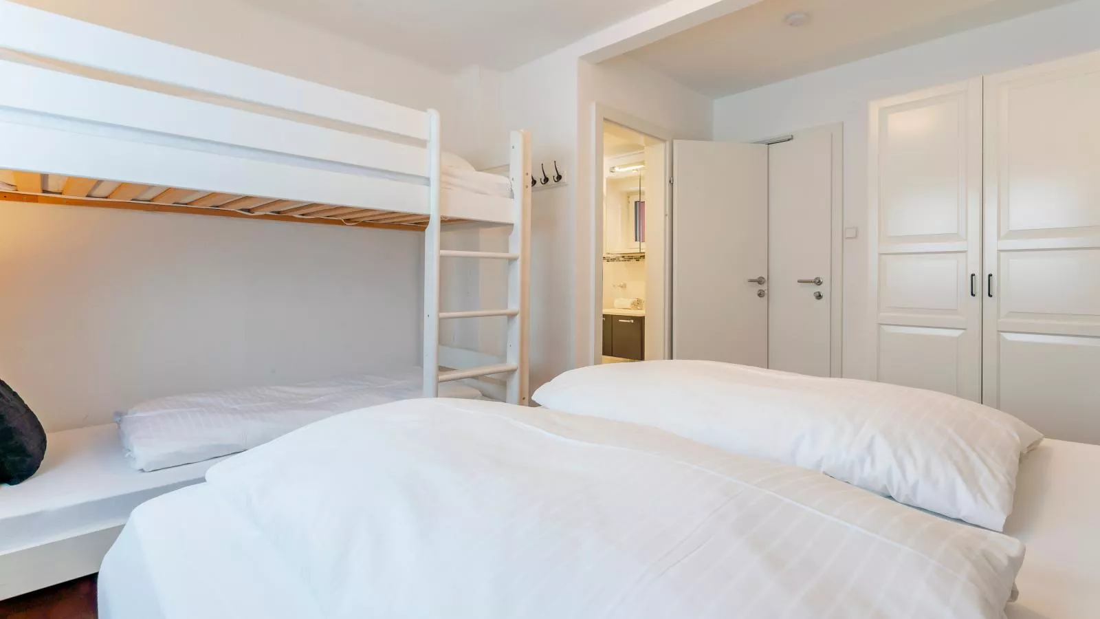 Neva Saalbach-Bedroom