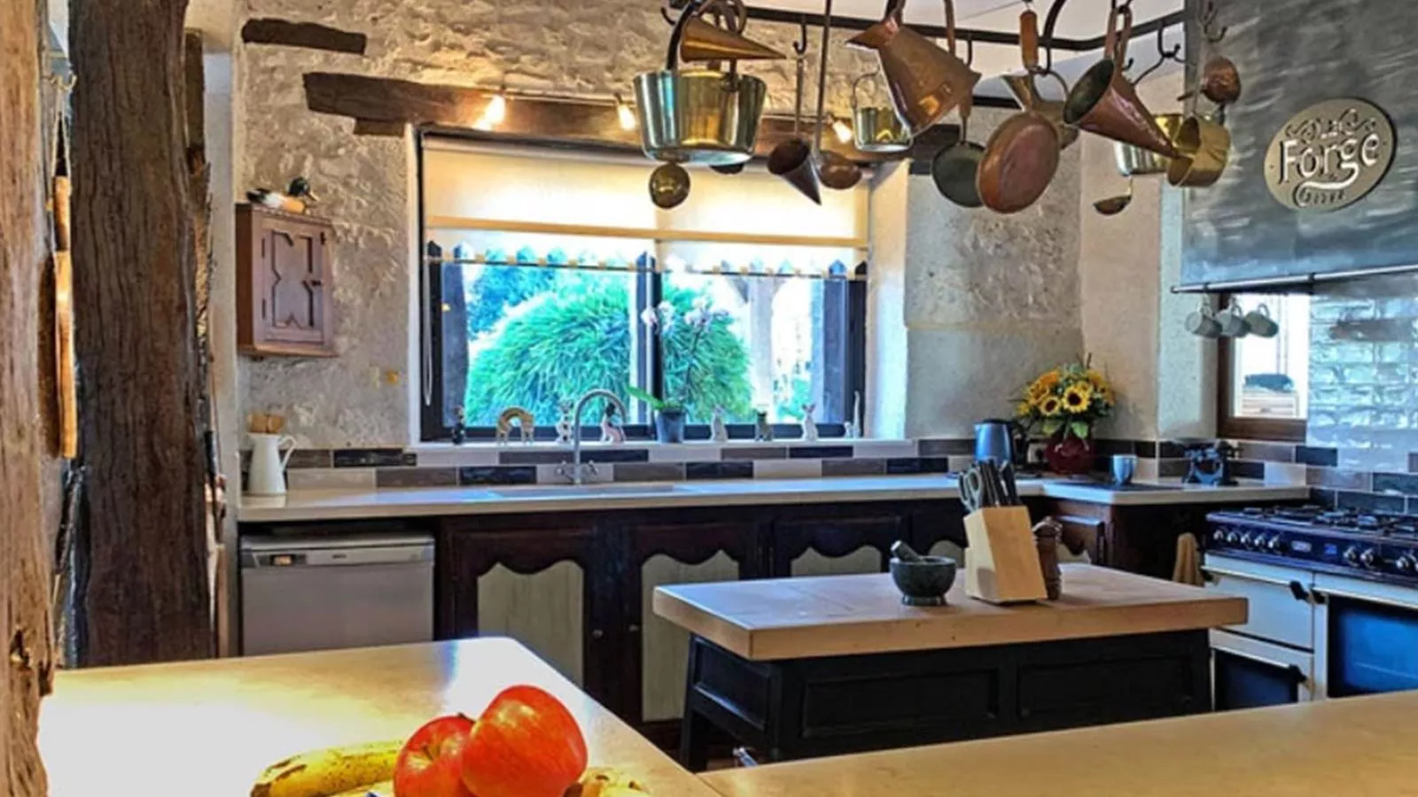 Les Roches de Roquecor-Kitchen