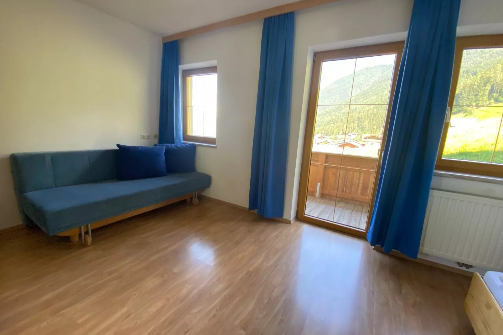 Apartment 11-Bedroom