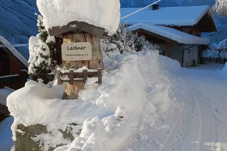 Lauras Bergheimat-Exterior winter