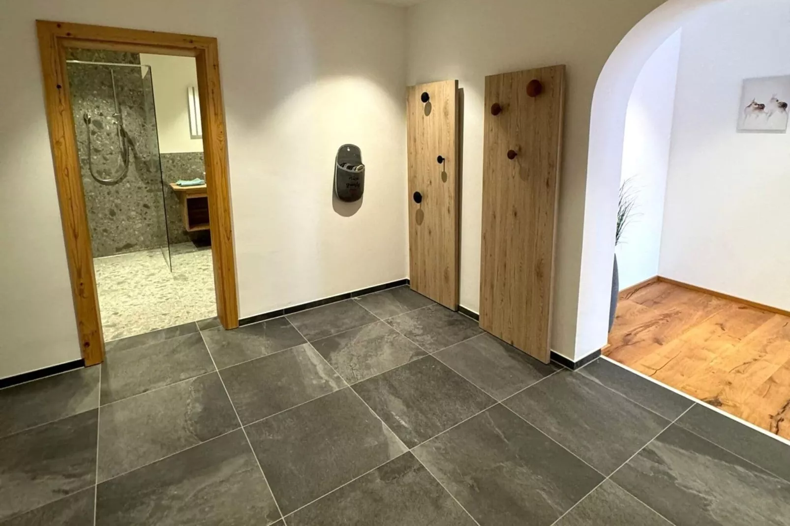 Apartment 7-Reception hall