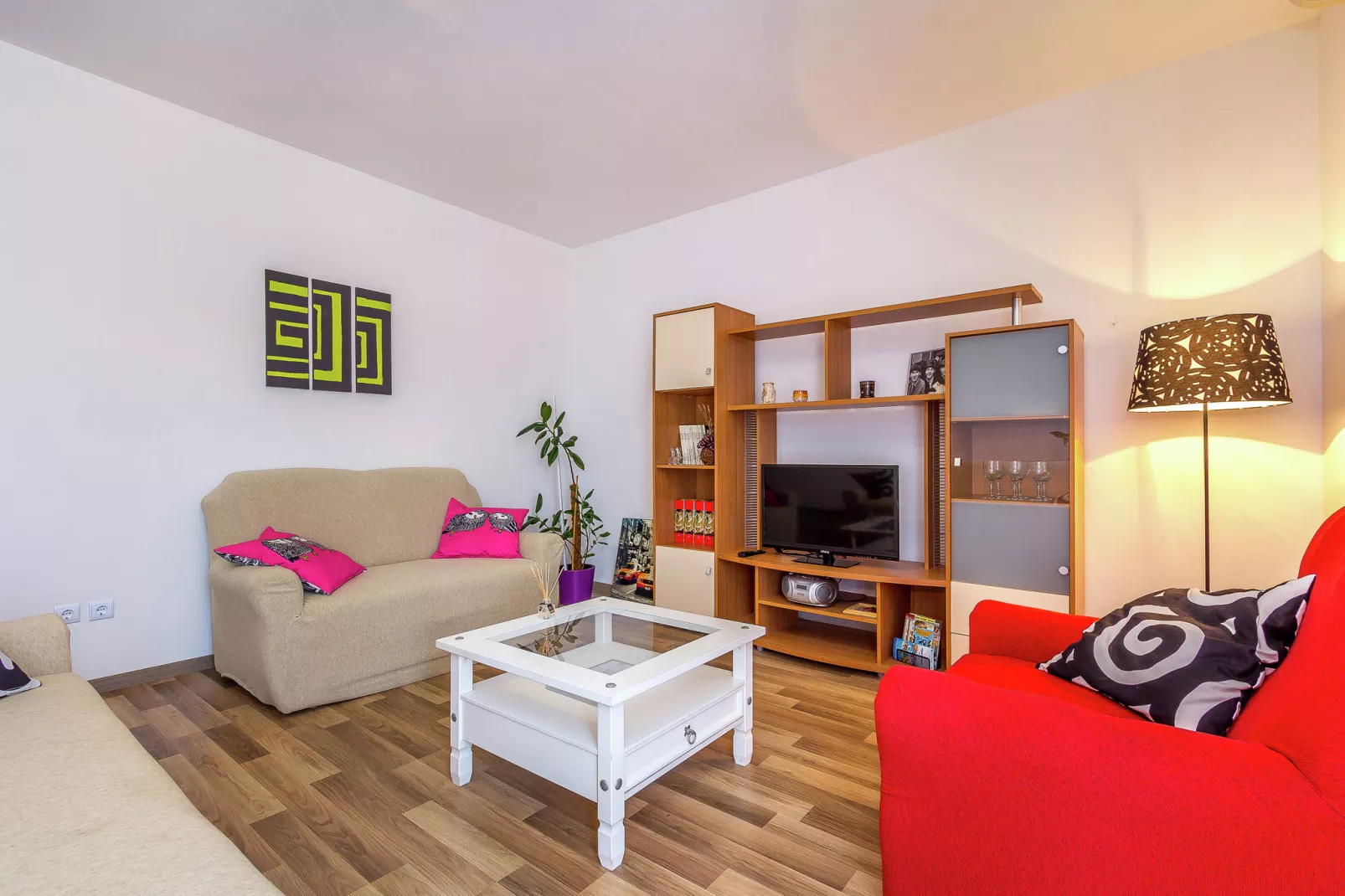 Veliki-Living room