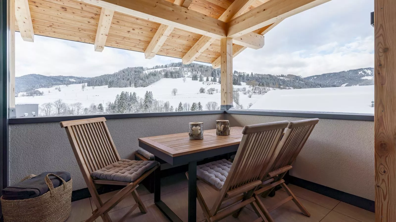 Alpenchalet Lambert-Terrace balcony