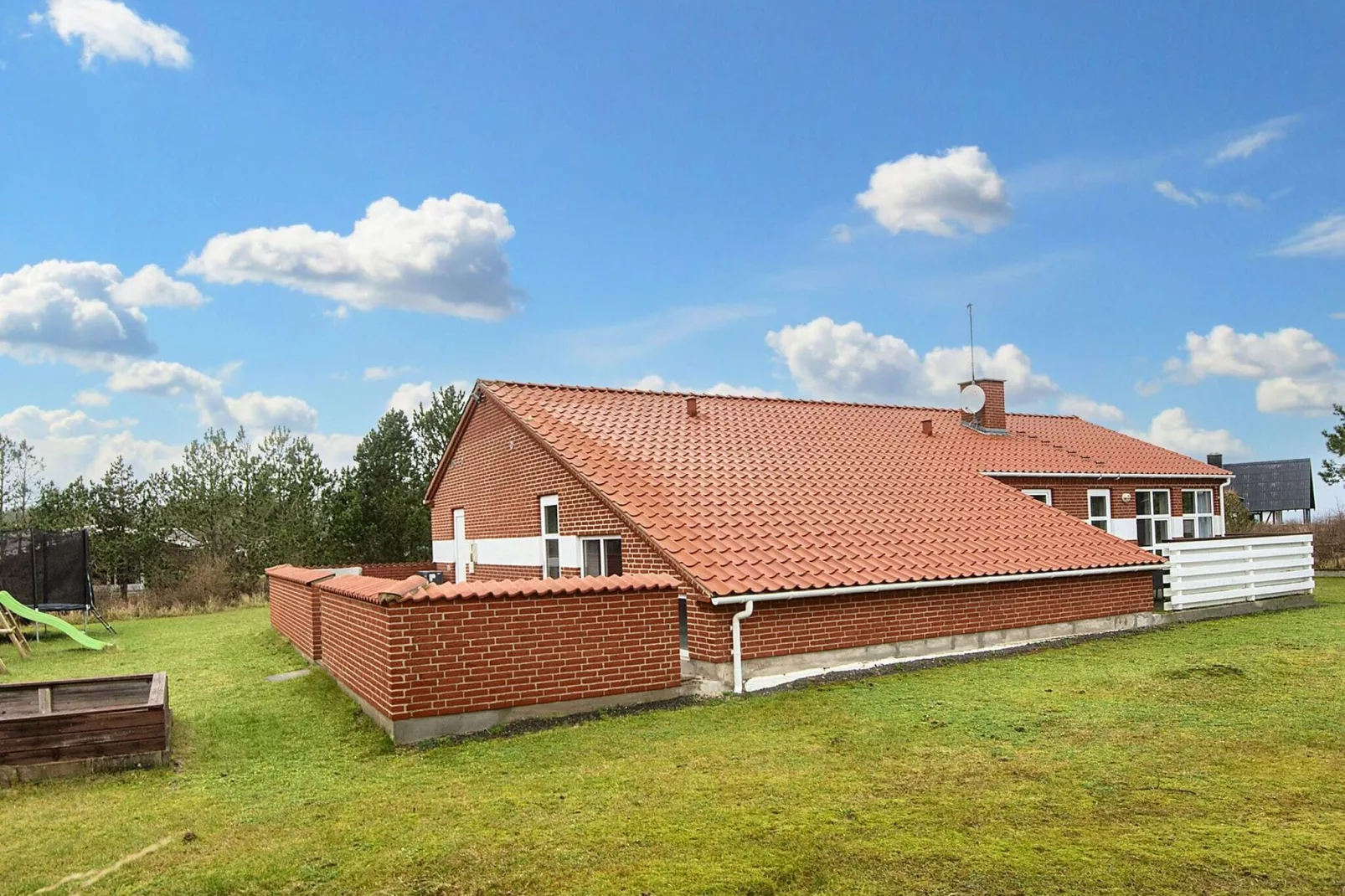 Seaside Retreat with Pool - By Traum Ferienwohnungen-View
