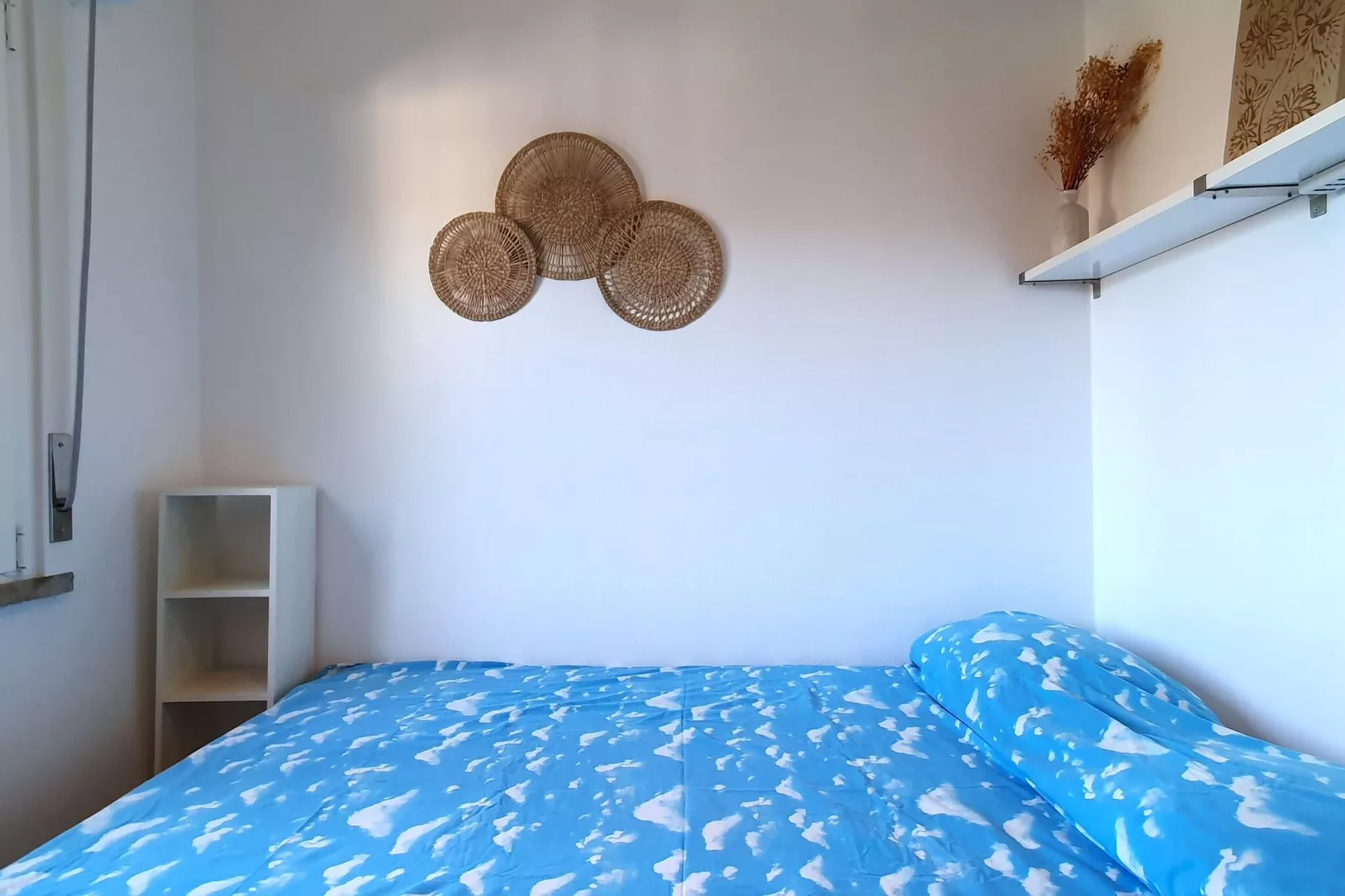 ROL8-Bedroom