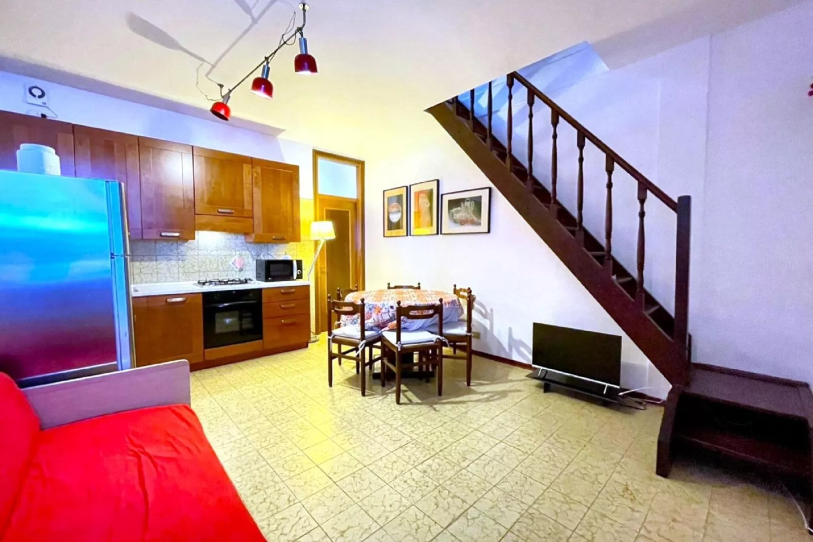 Centro Comm 3-Living room