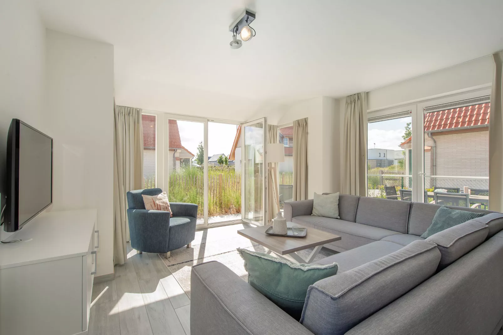 Breeduyn Village 1-Living room