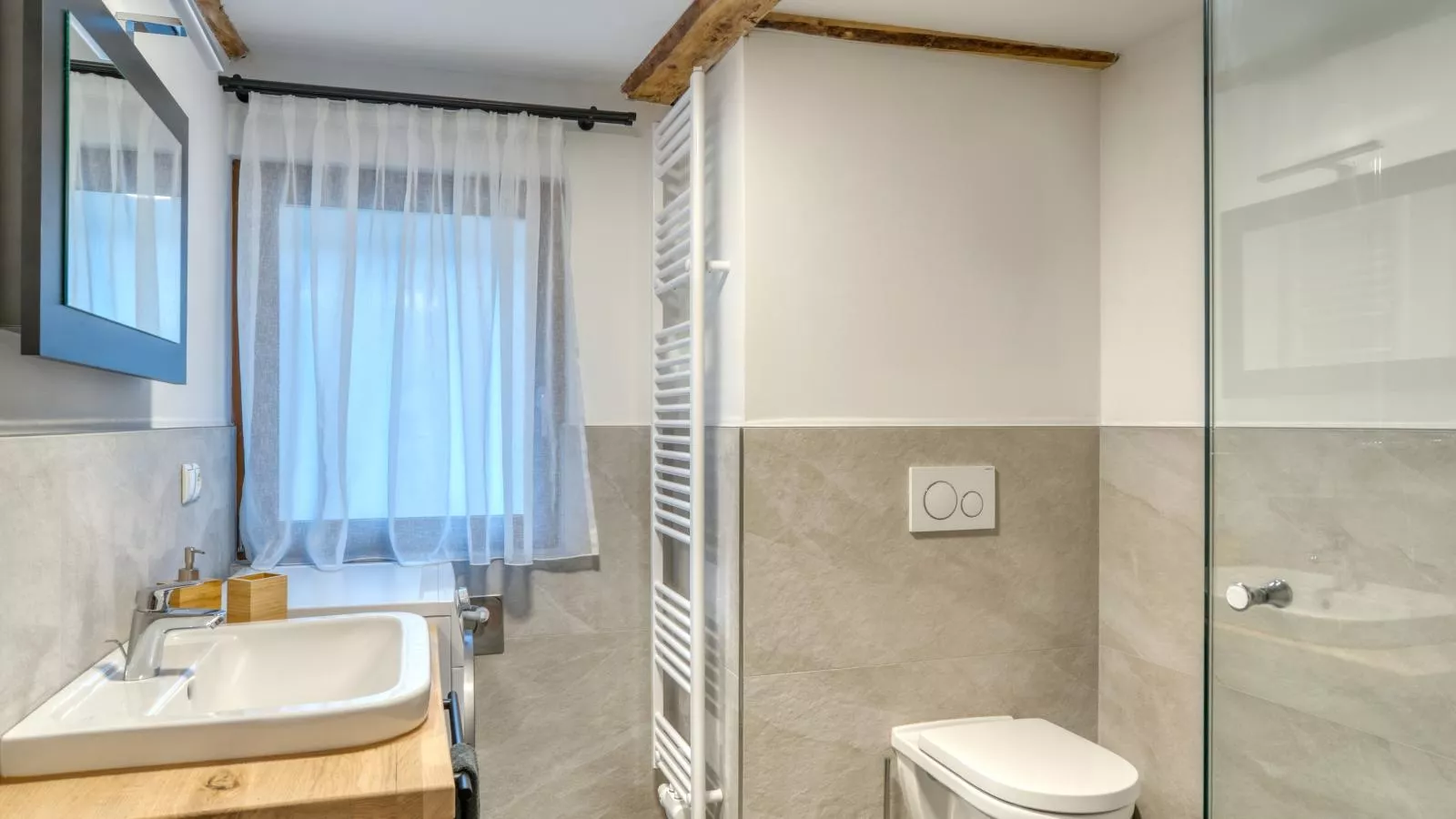 Chalet Bergglück-Bathroom