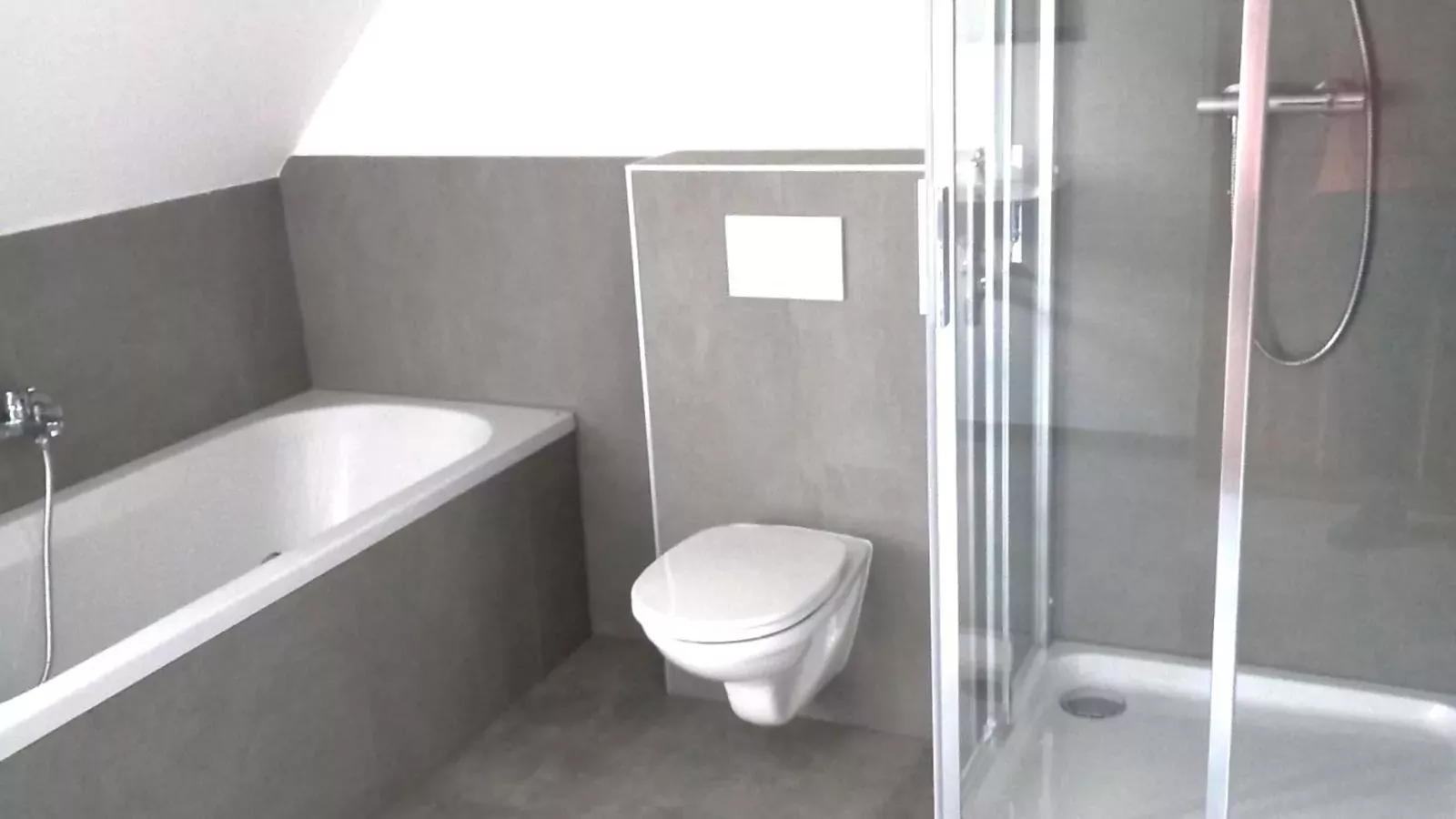 NRV Top 7-Bathroom