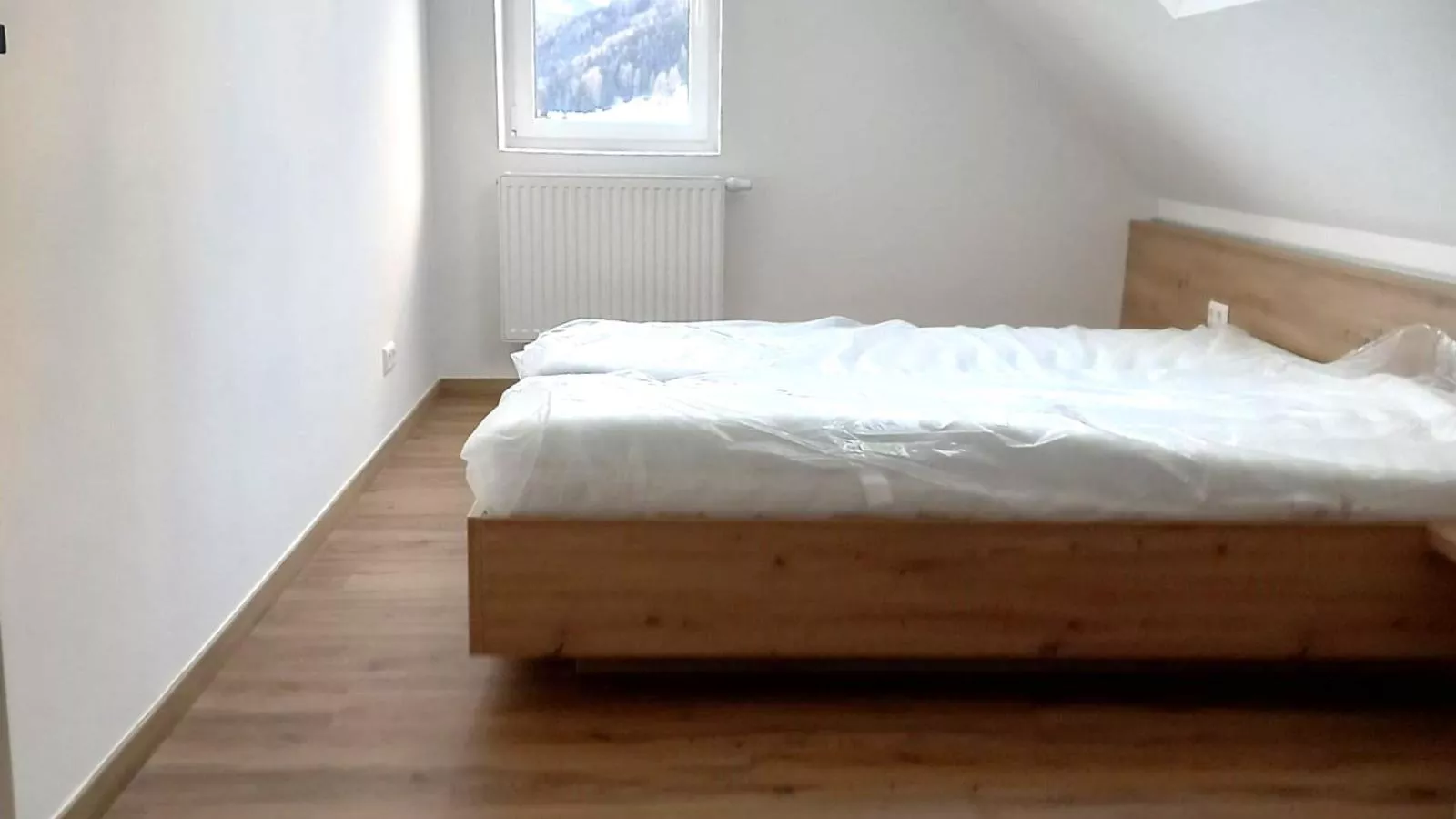 NRV Top 7-Bedroom