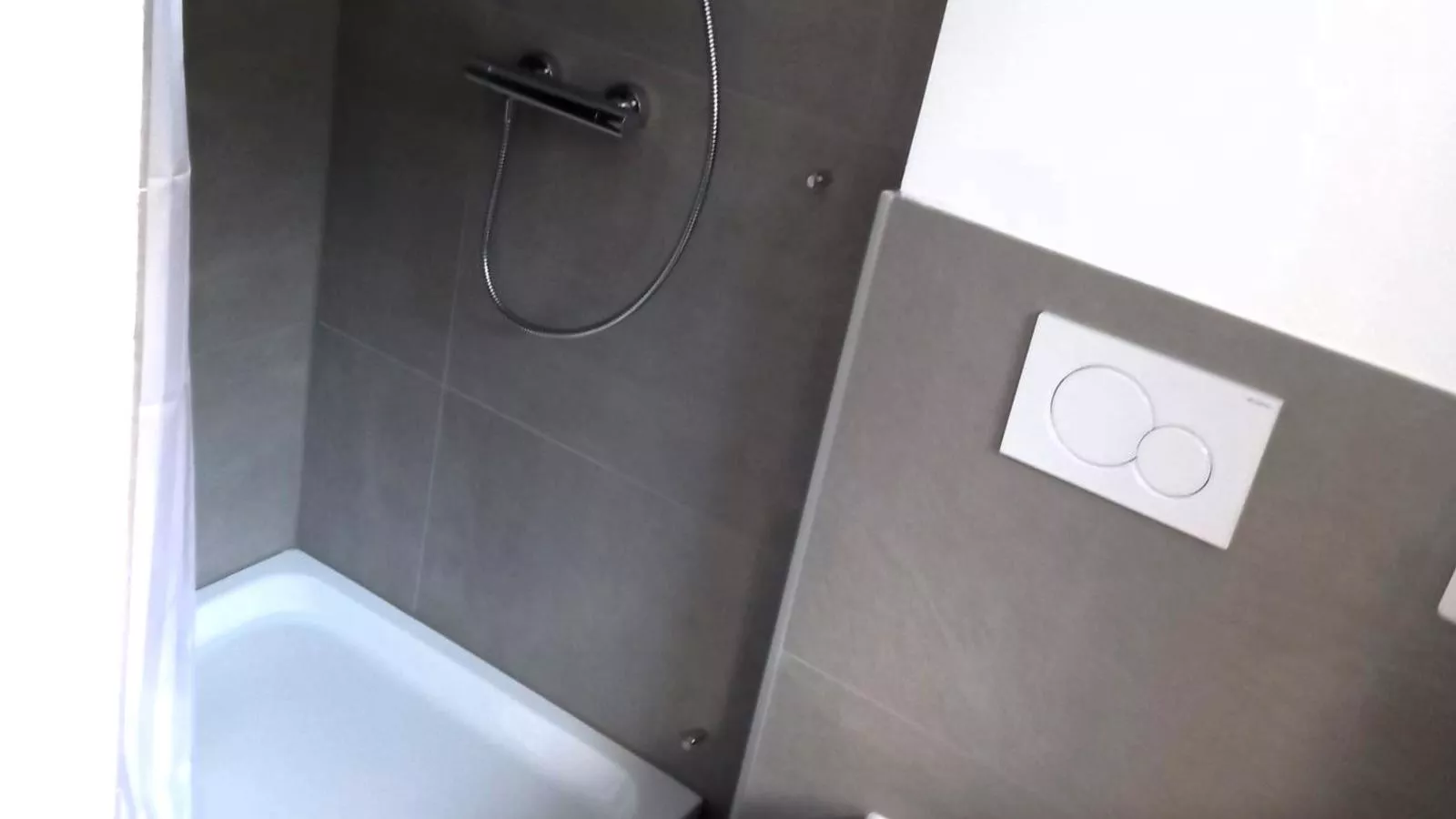 NRV Top 567 XL-Bathroom