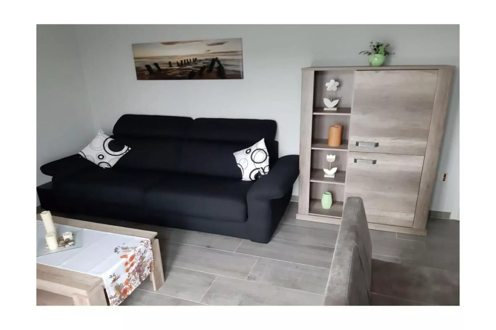 242340-Living room