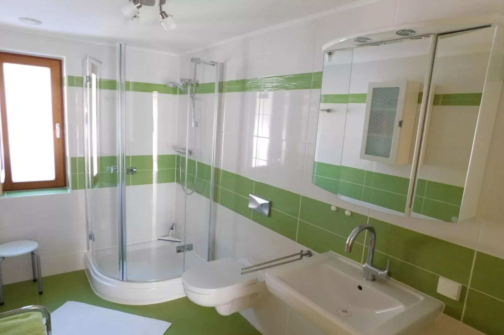 41016-Bathroom