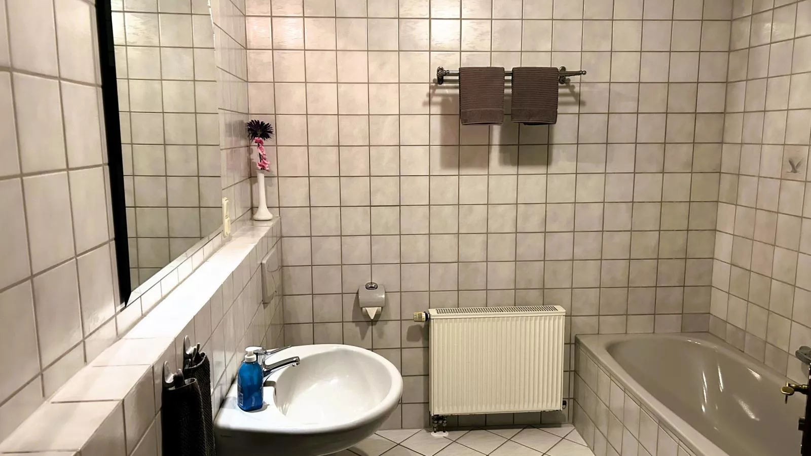 Grutsk-Bathroom