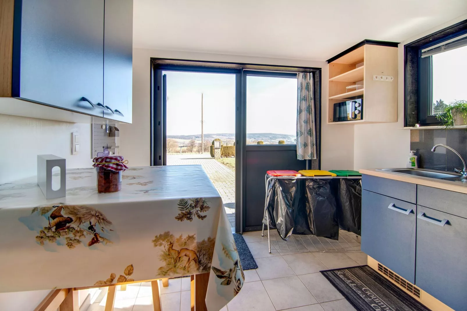 Très belle habitation à Lierneux pour 5 adultes-Cuisine