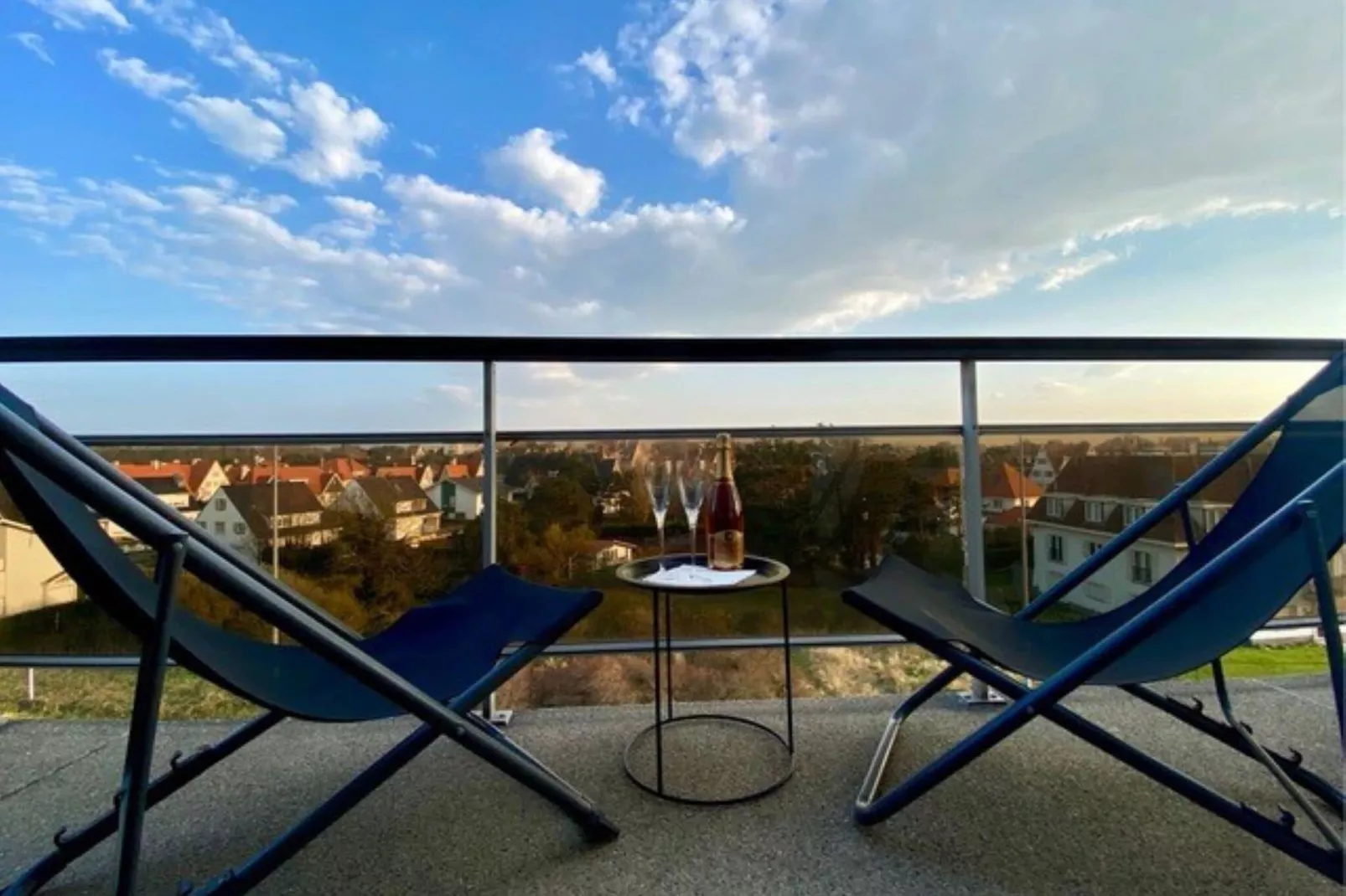 Reserve 1 0402 E4-Terrassenbalkon
