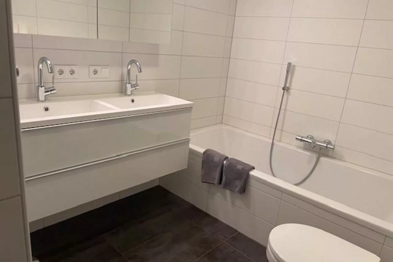 Kristall Apartment E-Badezimmer