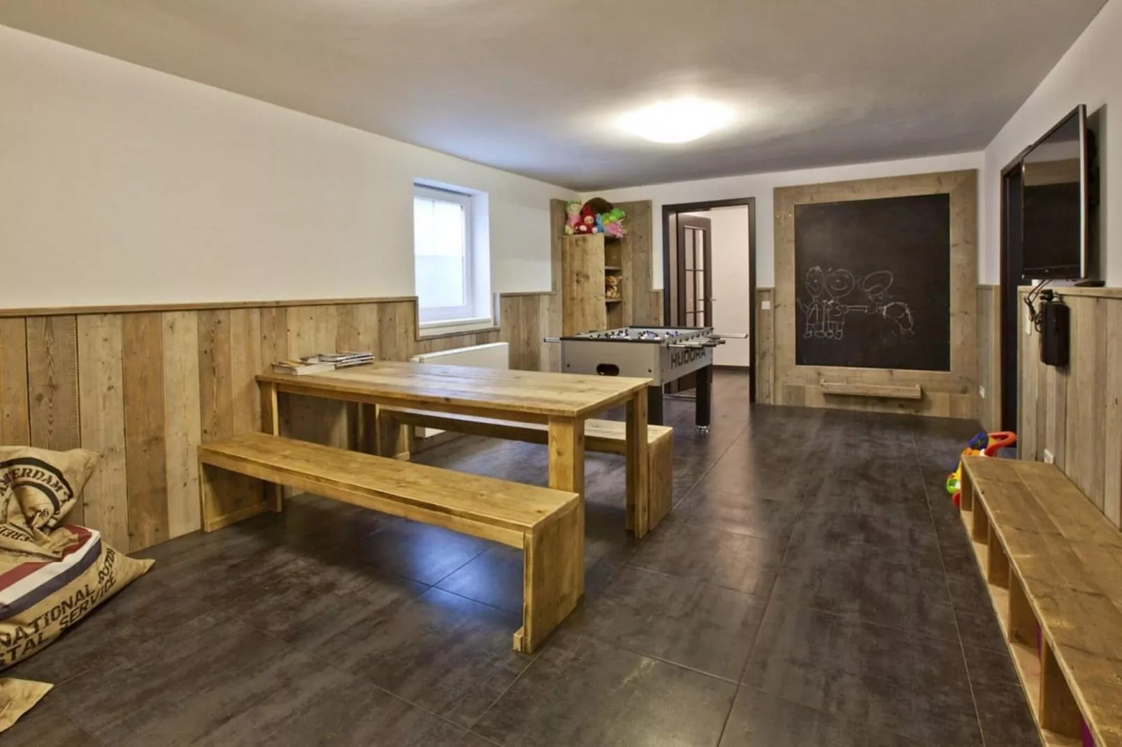 Kristall Apartment E-Freizeitraum