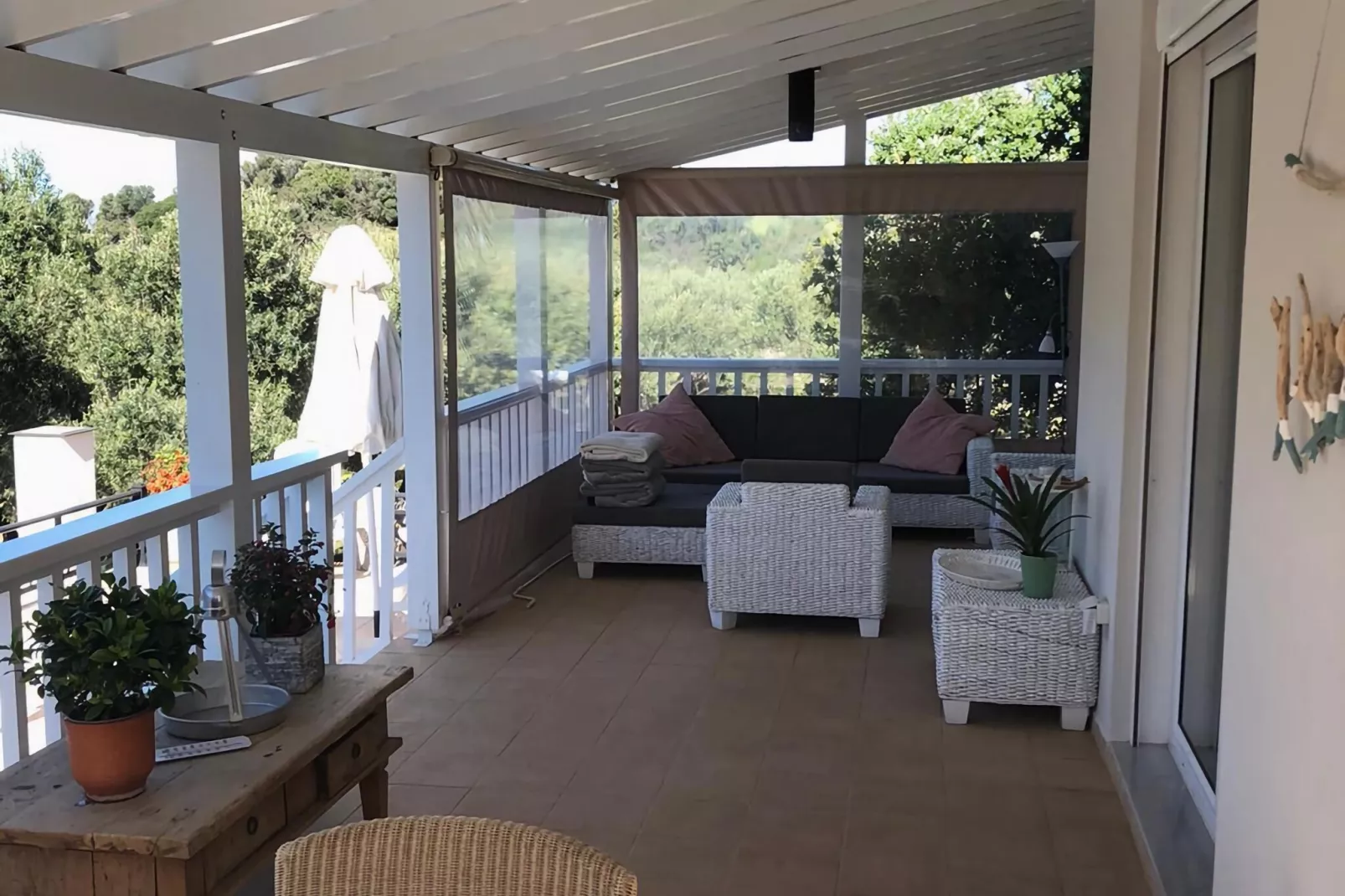 Villa Angela-Balcon-terrasse